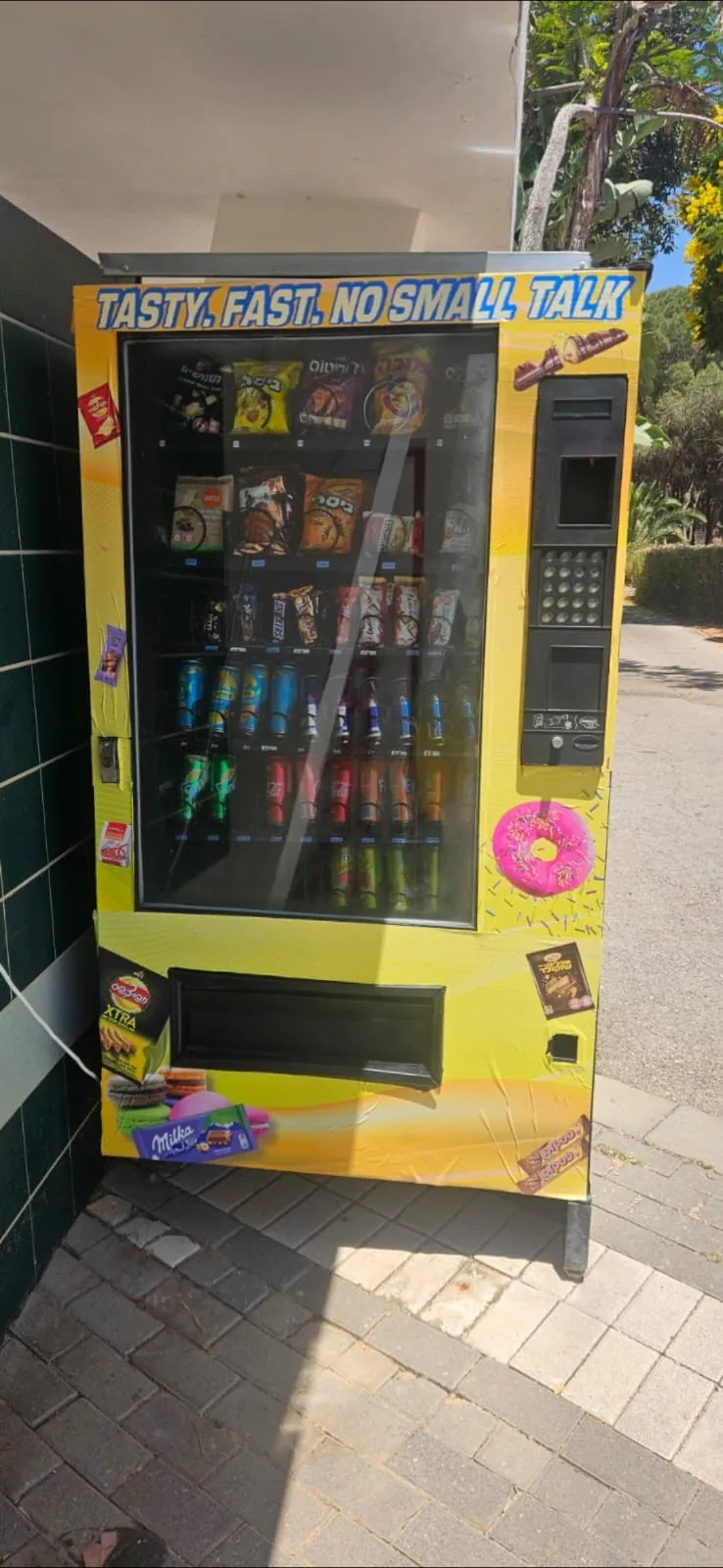 מכונת ממכר אוטומטית של Fresh Touch מוצבת אצל לקוח (7)
